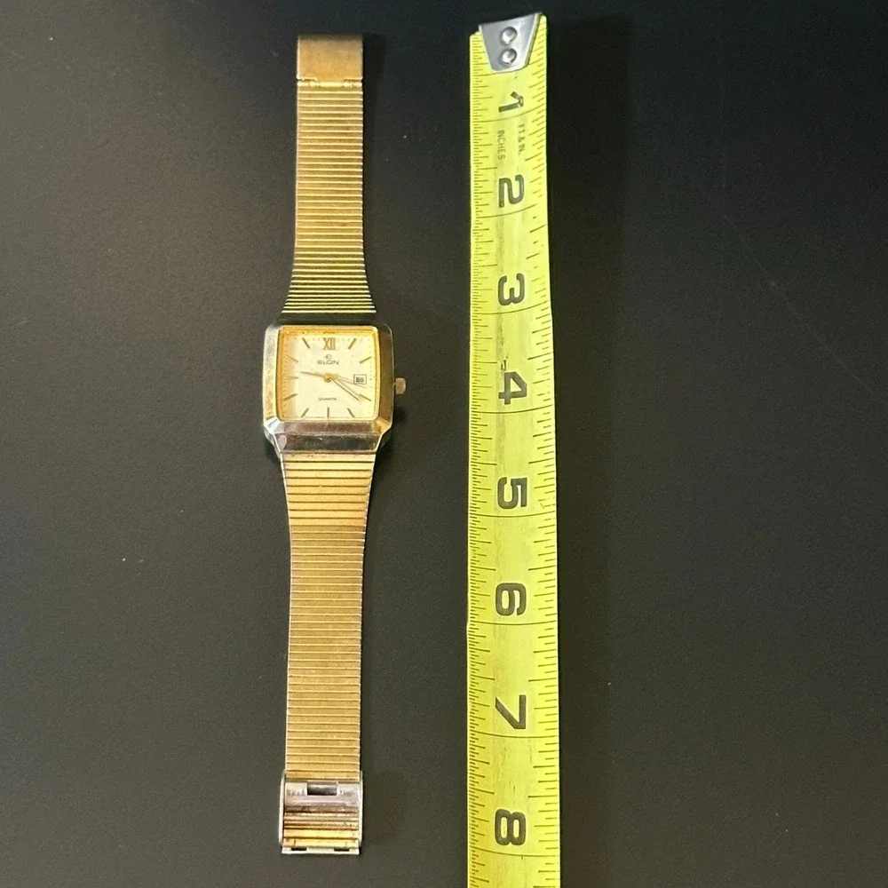 Vintage Elgin Quartz Square Gold Tone Watch with‎ Date Window and Mesh Band